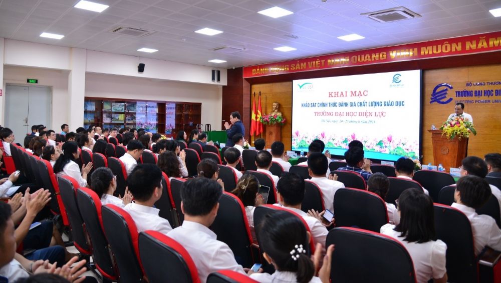Khai mạc khảo sát chính thức đánh giá ngoài chu kỳ 2 Trường Đại học Điện lực